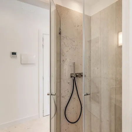 Diff'rent Souls - Luxury Pensjonat 4*