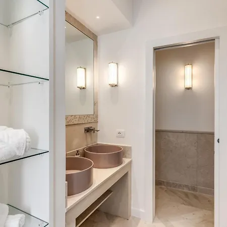 Diff'rent Souls - Luxury 4* سورينتو