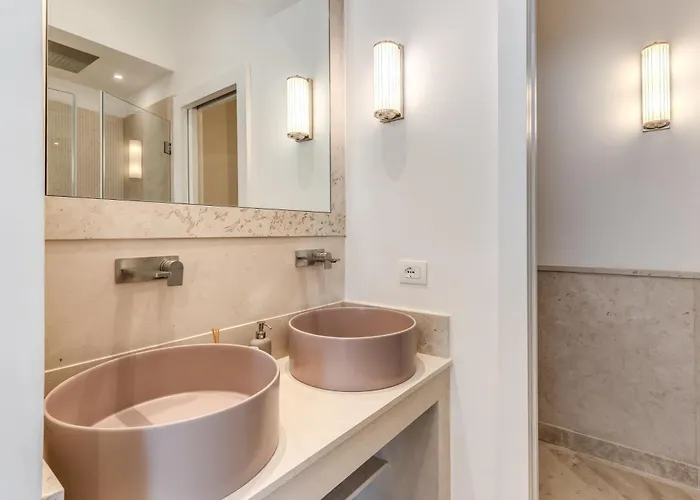 Diff'rent Souls - Luxury Σορέντο